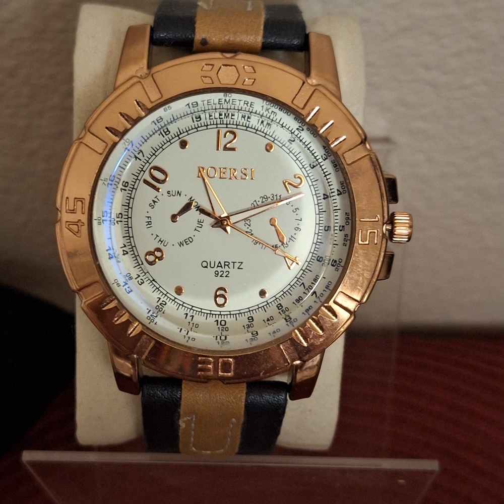 🎁 Black and Gold Faux  Leather Watch